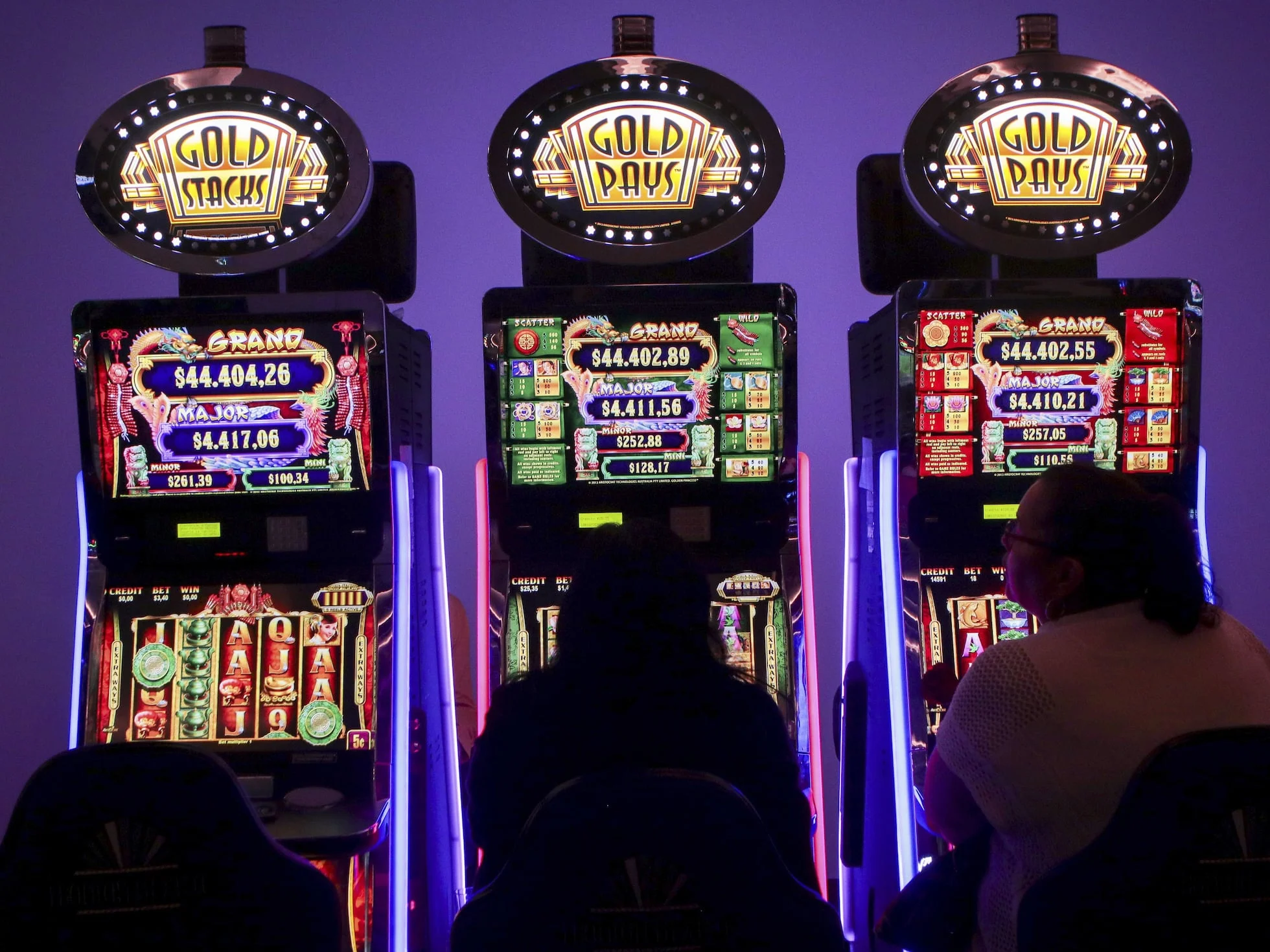 Casino en línea Caliente México con tragamonedas y juegos de mesa